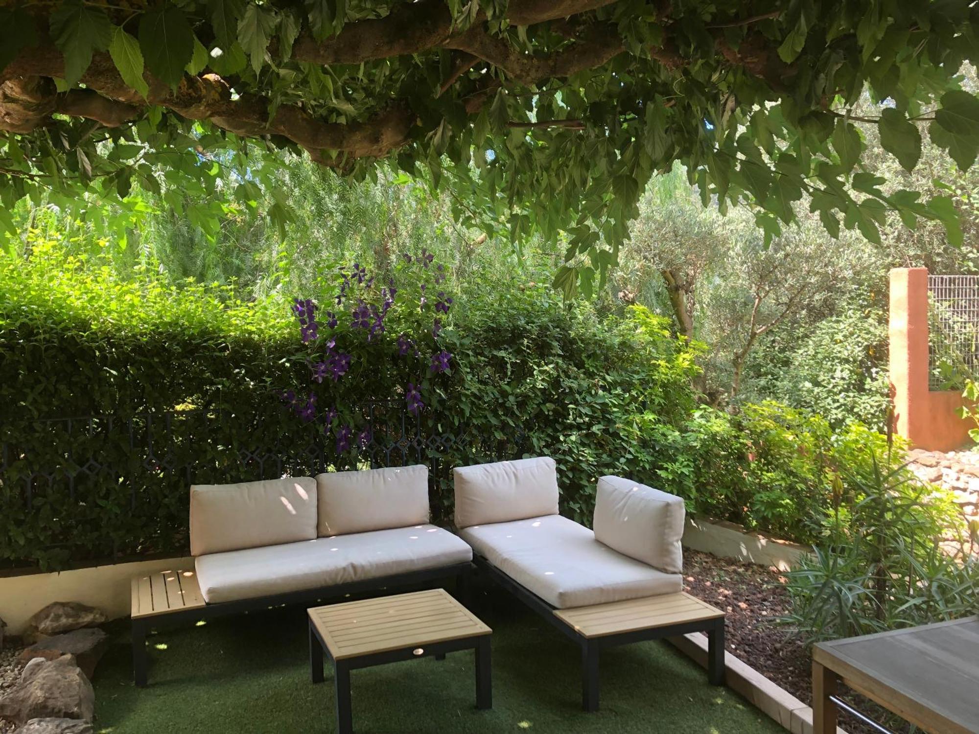 Appartement Dans La Colline Belgentier Exterior foto